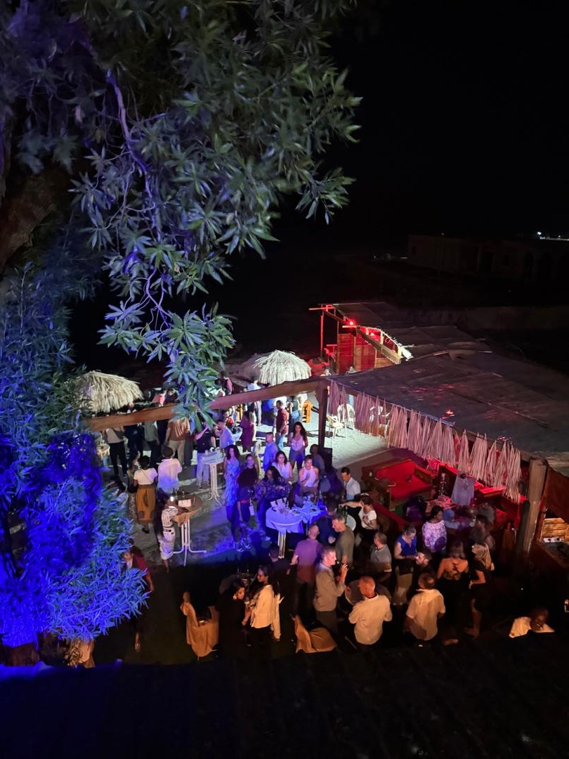 Welcome to Urban Beach Restaurant